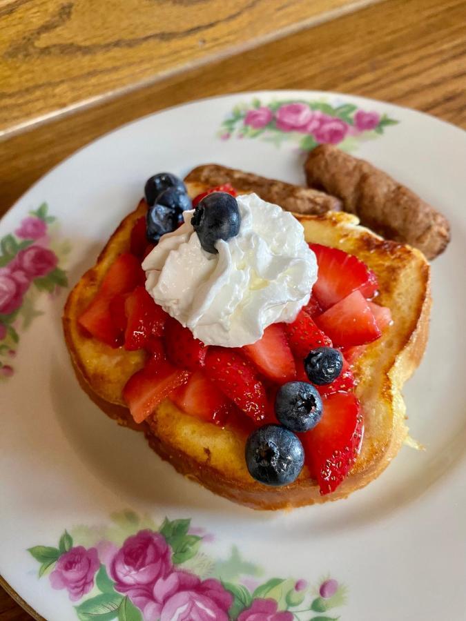 גולדן Pansy'S Parlor Bed & Breakfast מראה חיצוני תמונה