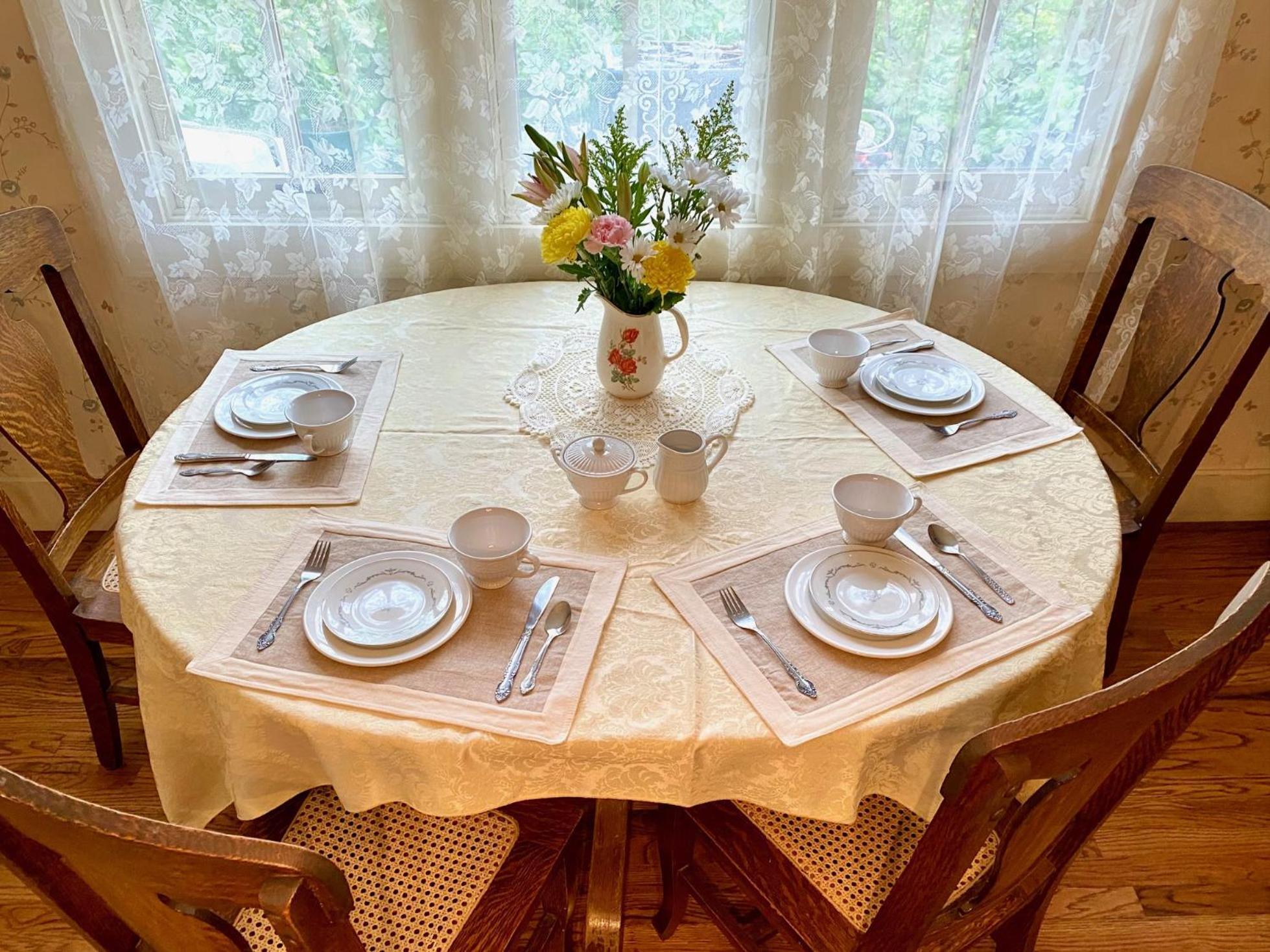 גולדן Pansy'S Parlor Bed & Breakfast מראה חיצוני תמונה